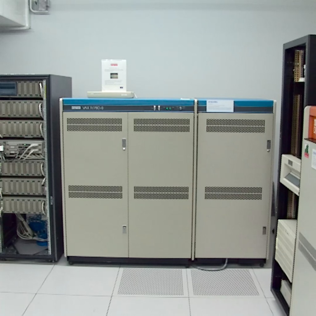 Photo of an old personal computer – which was the size of multiple filing cabinets