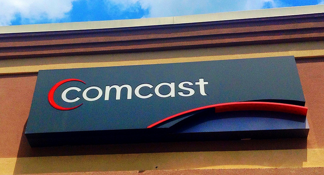 Picture of a Comcast store sign